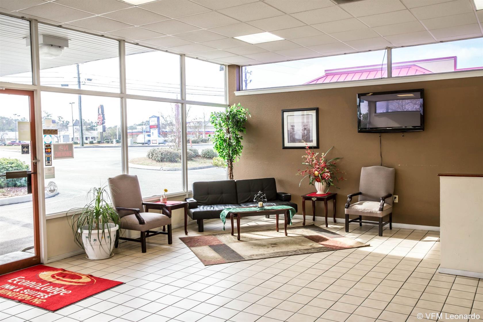 Rodeway Inn & Suites Wilmington North Экстерьер фото