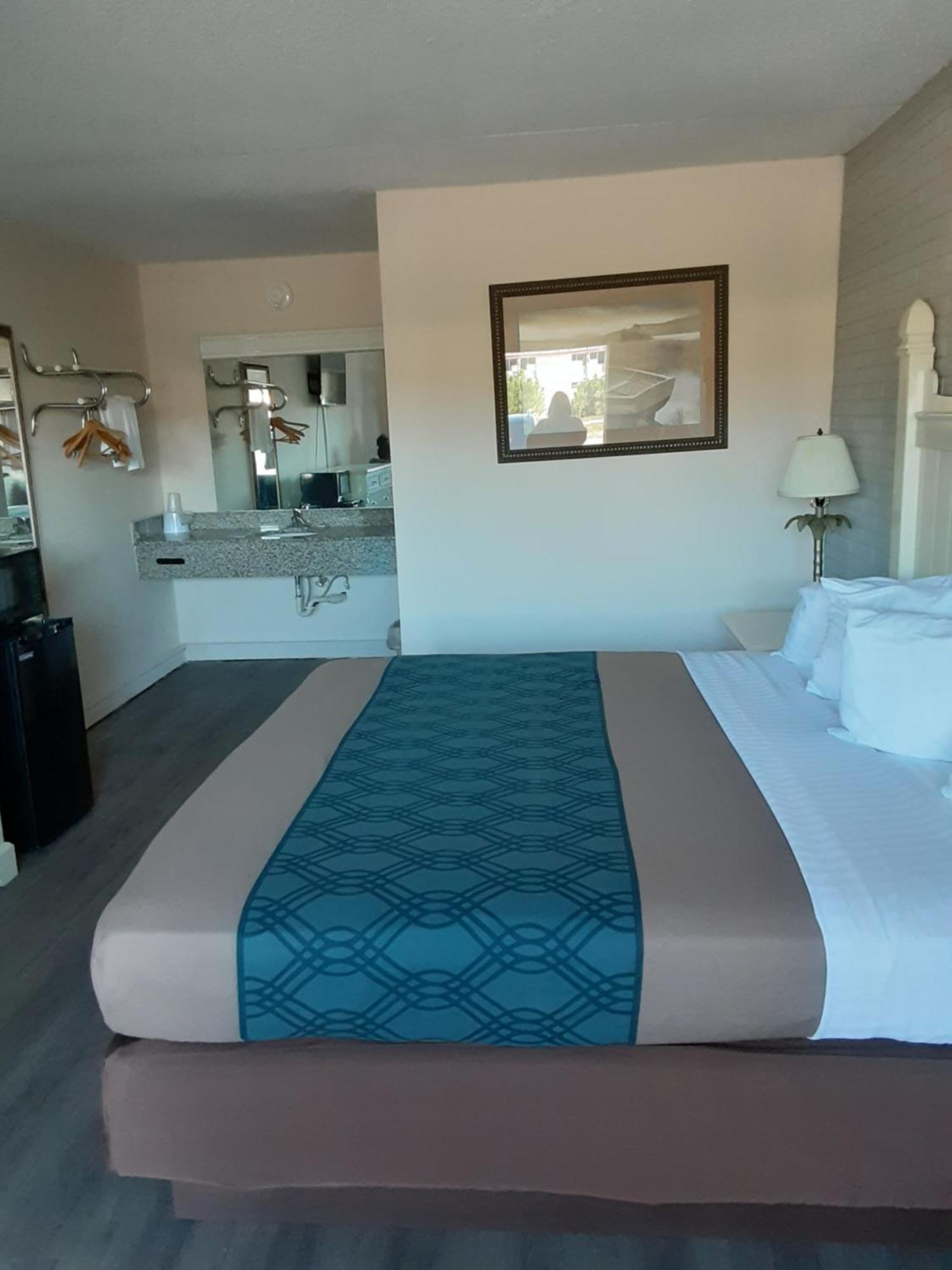 Rodeway Inn & Suites Wilmington North Номер фото